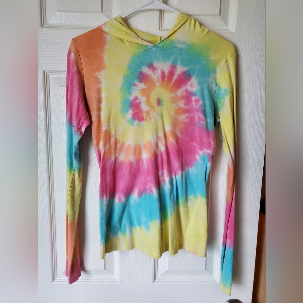 Tye dye hooded shirt